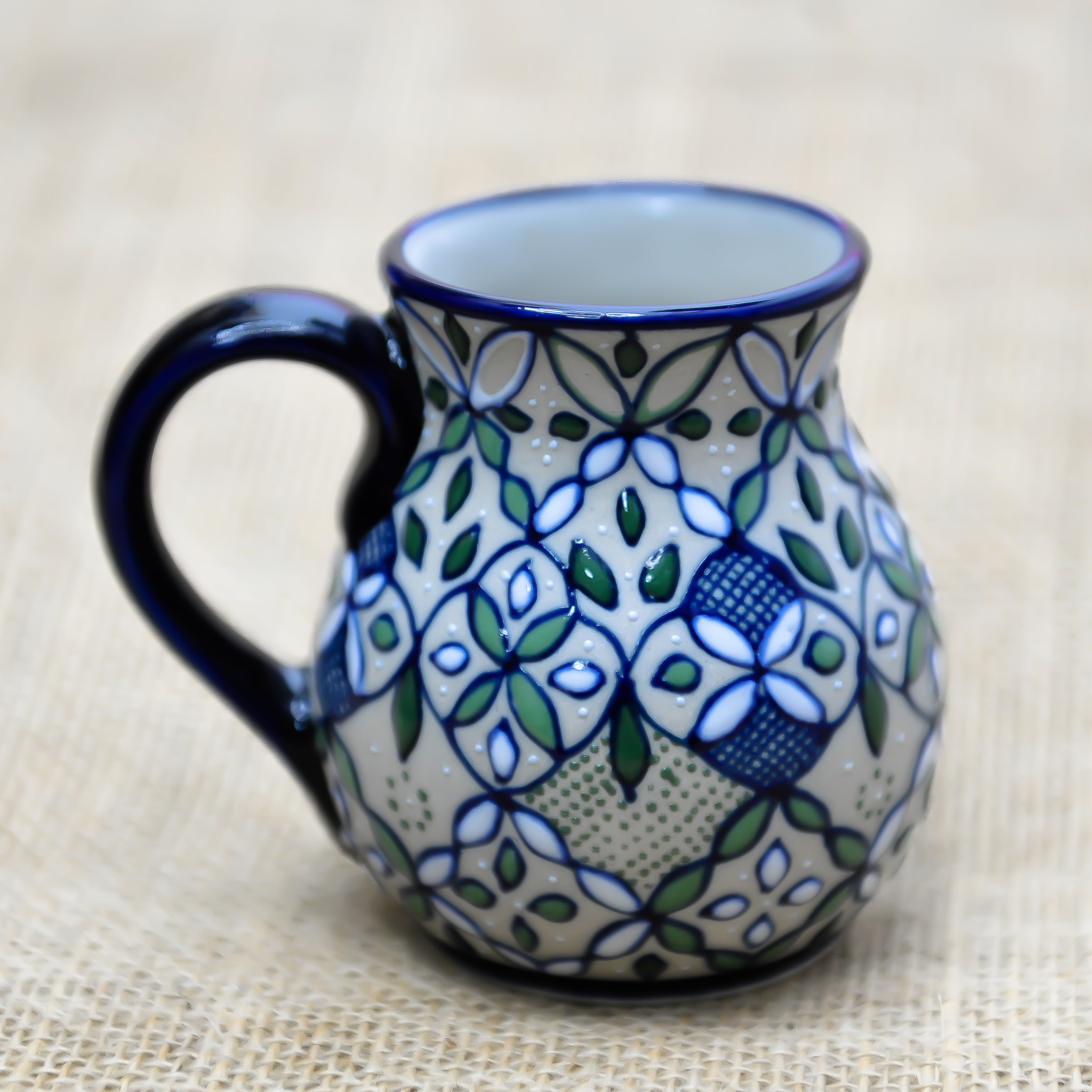 Jarrito Abuela – mug artisanal mexicain verde avec anse et bordure émaillée