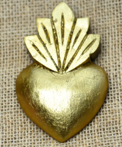 Ex-voto cœur flammes sacrées doré – symbole de foi et de protection spirituelle